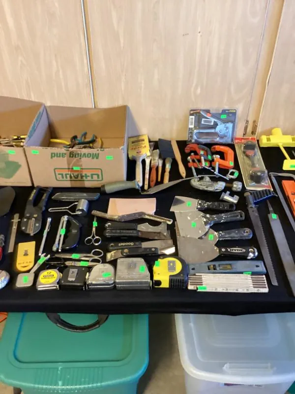Table of hand tools
