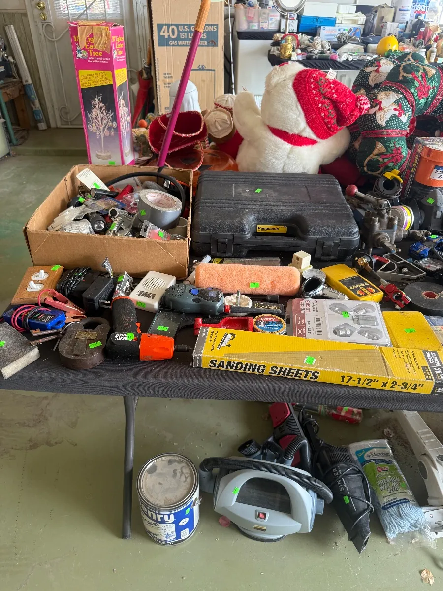 Table of tools and hardware